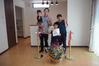 松山市で新築*Ｏ様ファミリーお引渡し