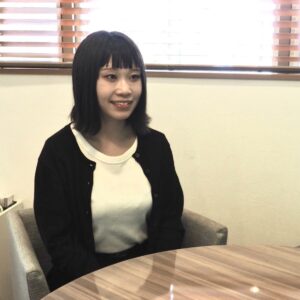中川　実優