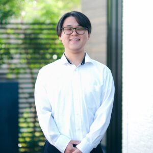 岸　銀太